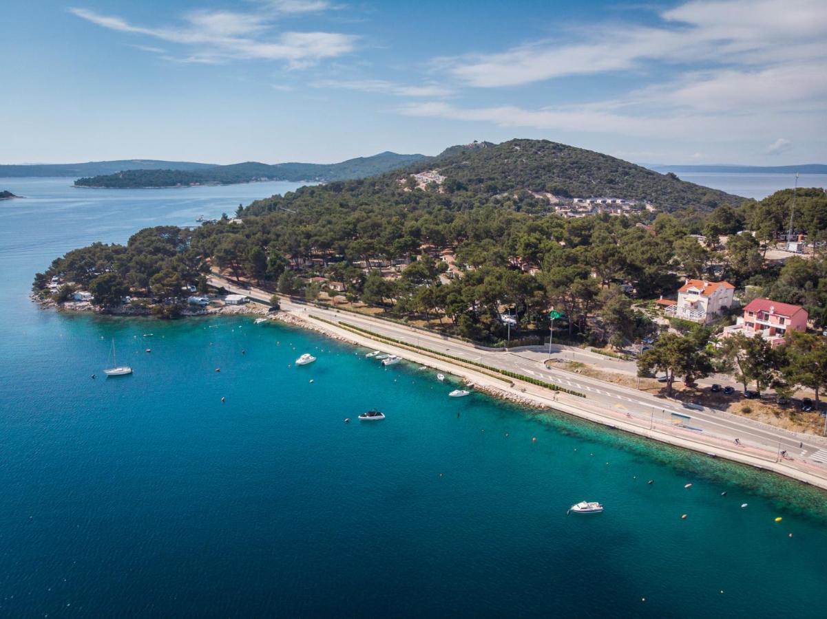 Apartments Villa Julija Mali Lošinj Buitenkant foto