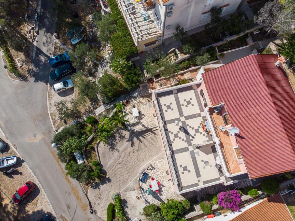 Apartments Villa Julija Mali Lošinj Buitenkant foto