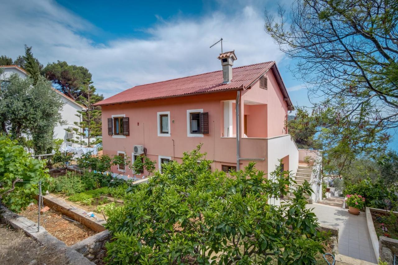 Apartments Villa Julija Mali Lošinj Buitenkant foto