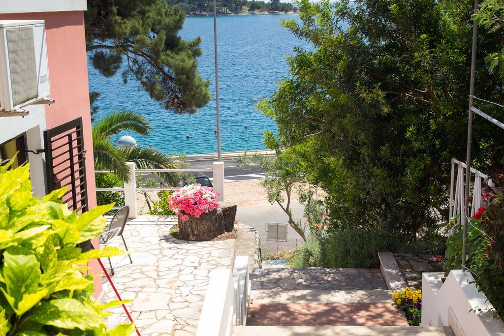 Apartments Villa Julija Mali Lošinj Kamer foto
