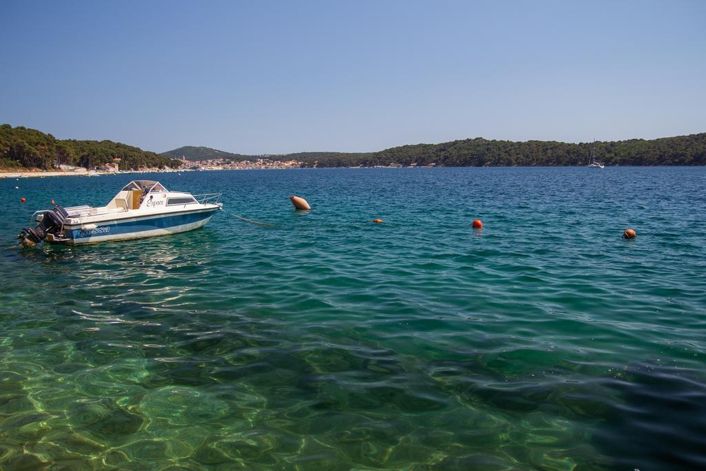 Apartments Villa Julija Mali Lošinj Buitenkant foto