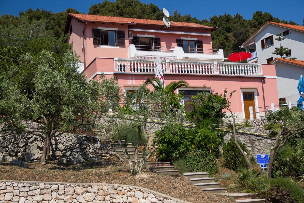 Apartments Villa Julija Mali Lošinj Buitenkant foto