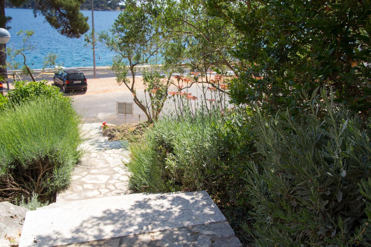 Apartments Villa Julija Mali Lošinj Buitenkant foto