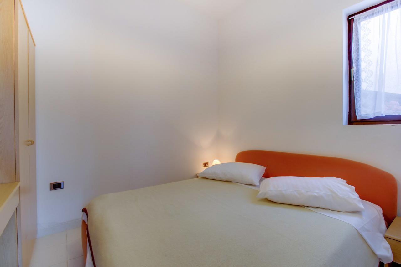 Apartments Villa Julija Mali Lošinj Buitenkant foto